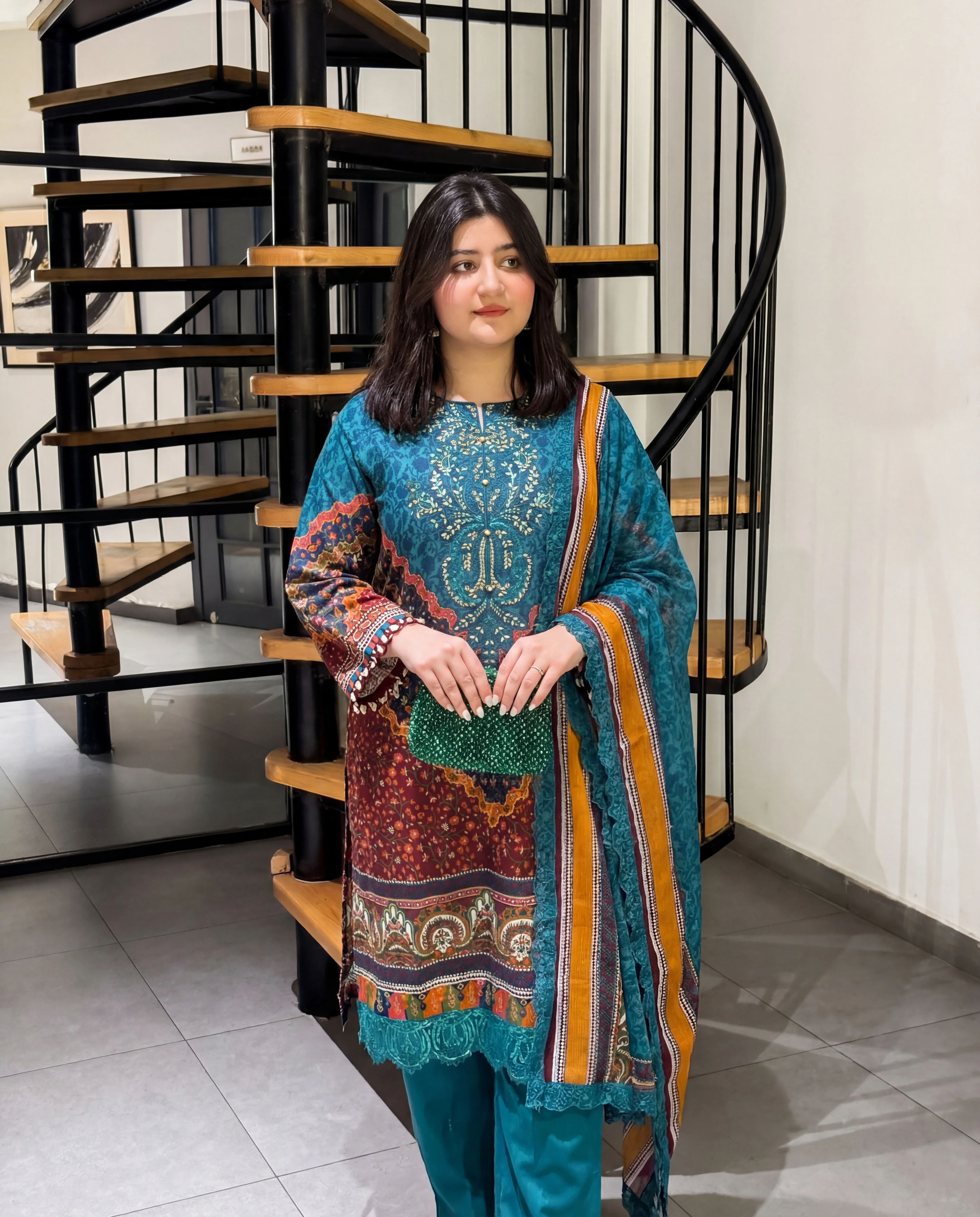 M UMZFJR-26122 - Image 3