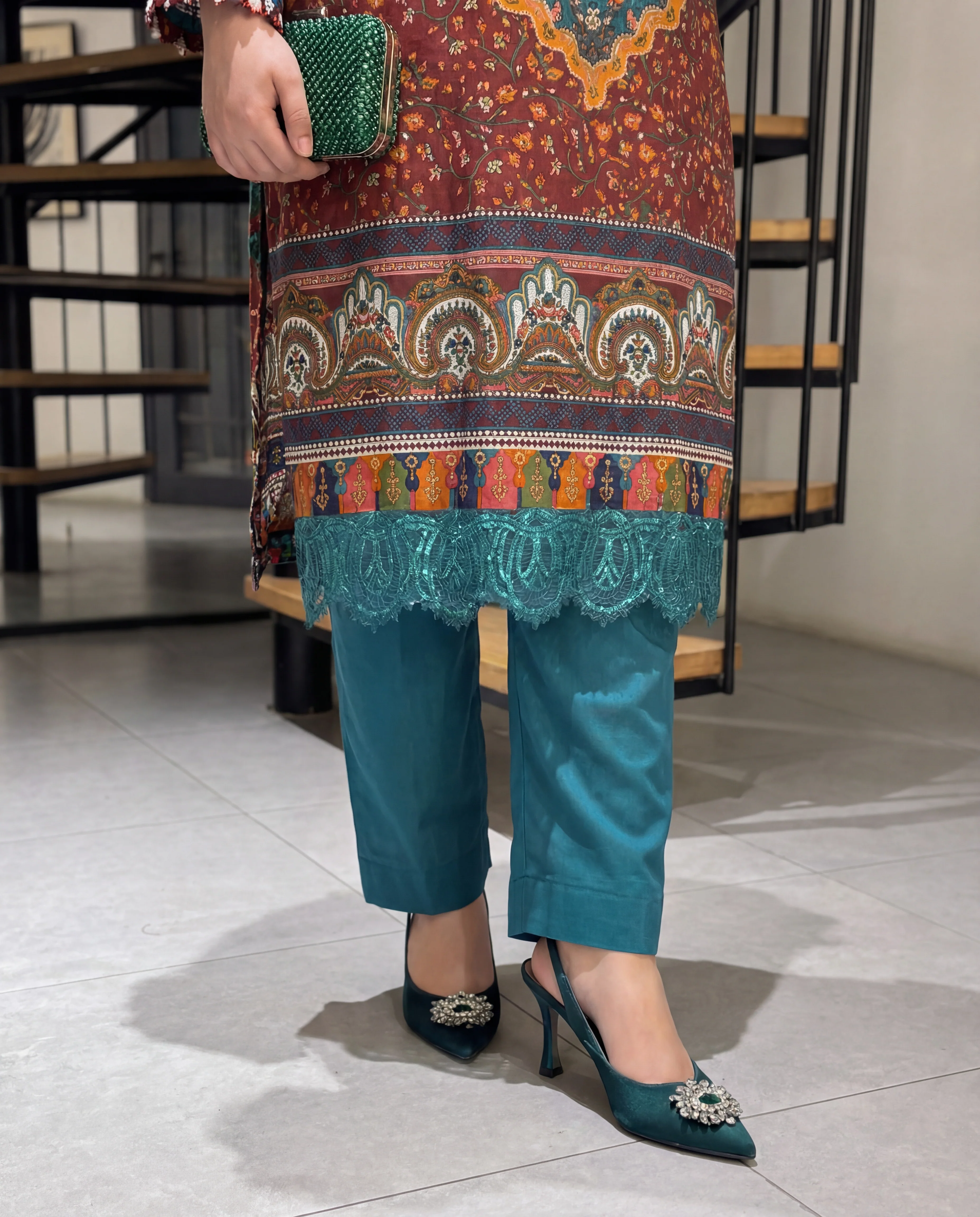 M UMZFJR-26122 - Image 4