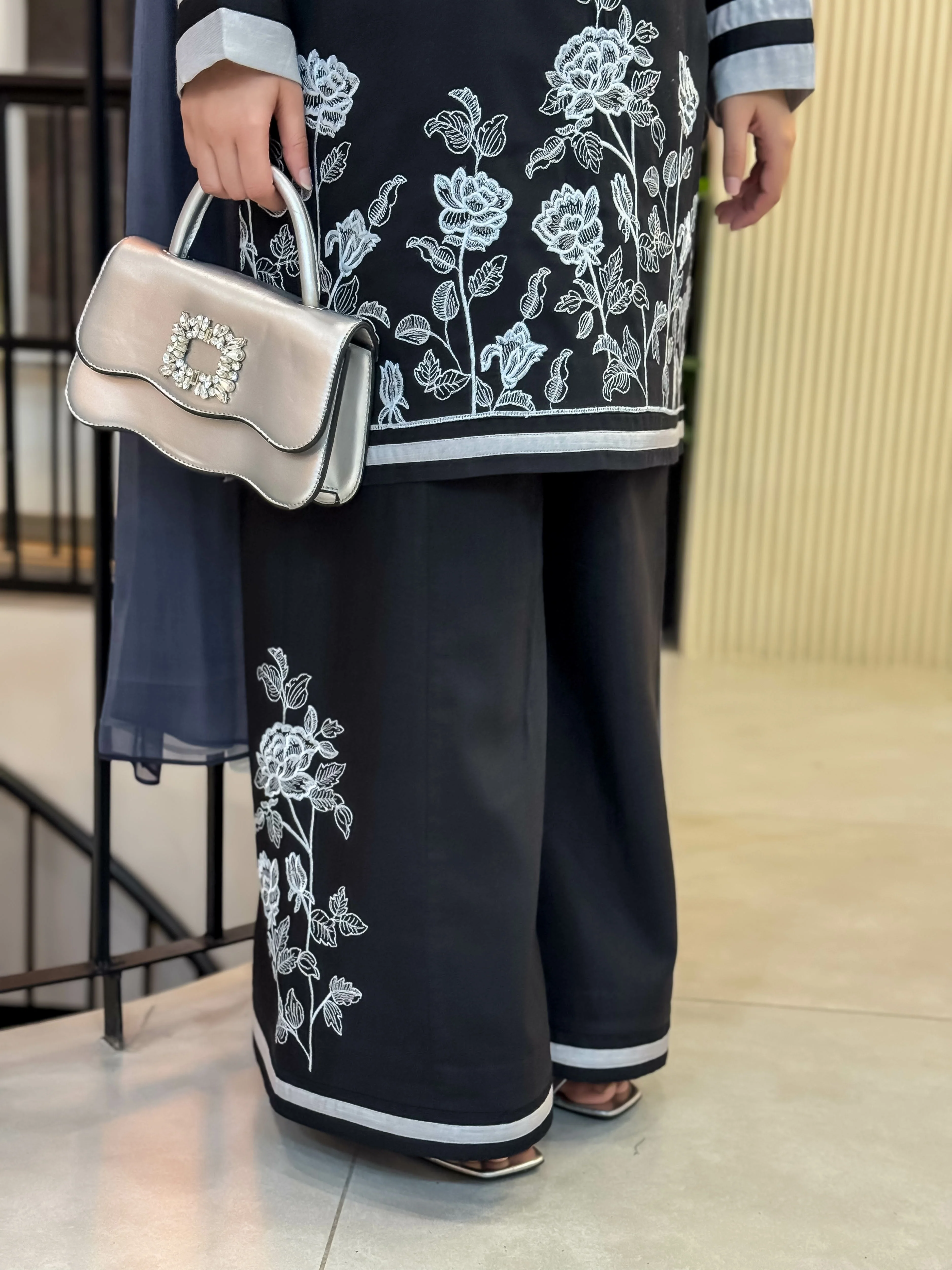 UMZFNV-2055 - Image 8